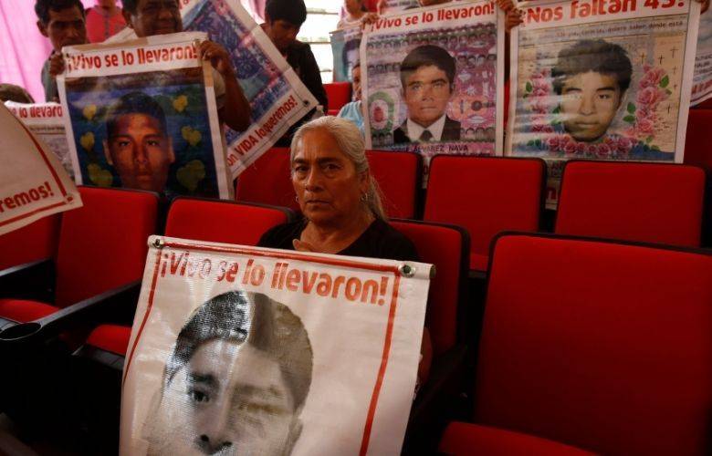 Ayotzinapa III cimbra al Estado mexicano, 4T incluida