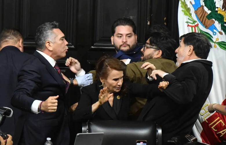 El Senado, pañal de Noroña